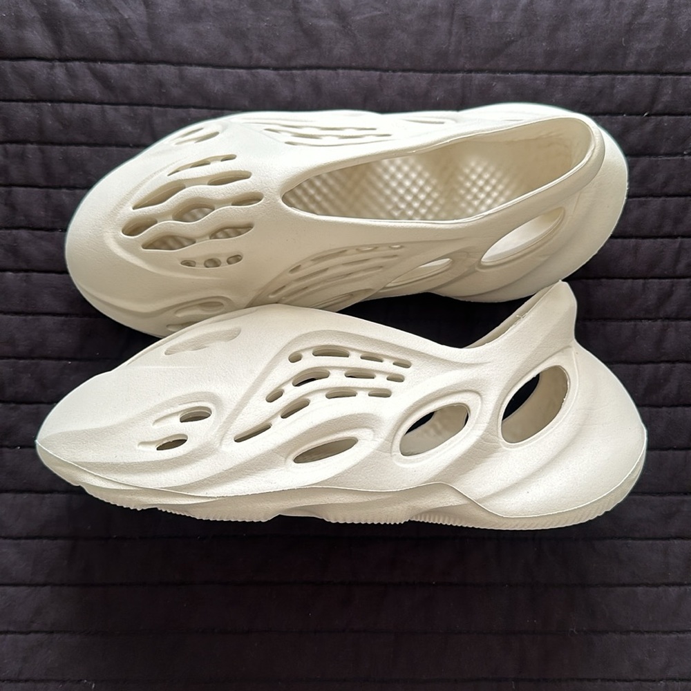 Yeezy foam runner SAND - Picture 7 of 7